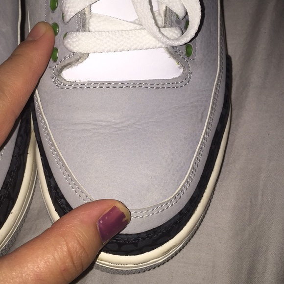 Jordan 3s retro Chlorophyll - Picture 2 of 4